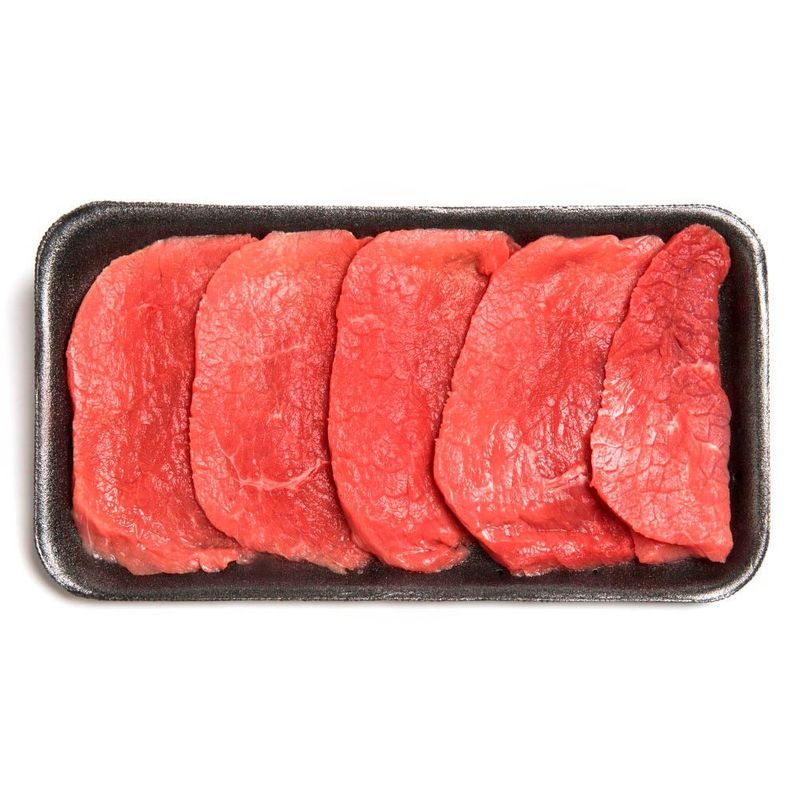Lagarto-Bovino-Resfriado-Bife-Palha-Bandeja