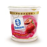 Iogurte-Com-Pedacos-de-Morango-Batavo-500g