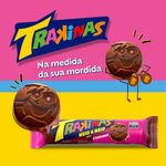 251883-Biscoito-Recheado-Meio-a-Meio-Chocolate-e-Morango-Trakinas-126g-4