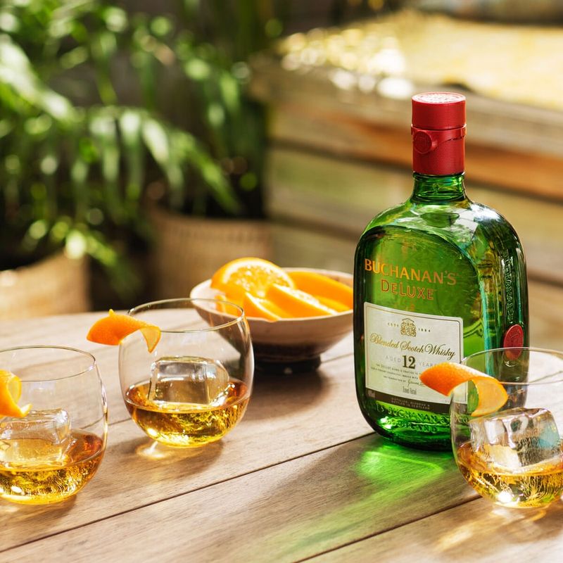 whisky-escoces-deluxe-buchanans-750ml